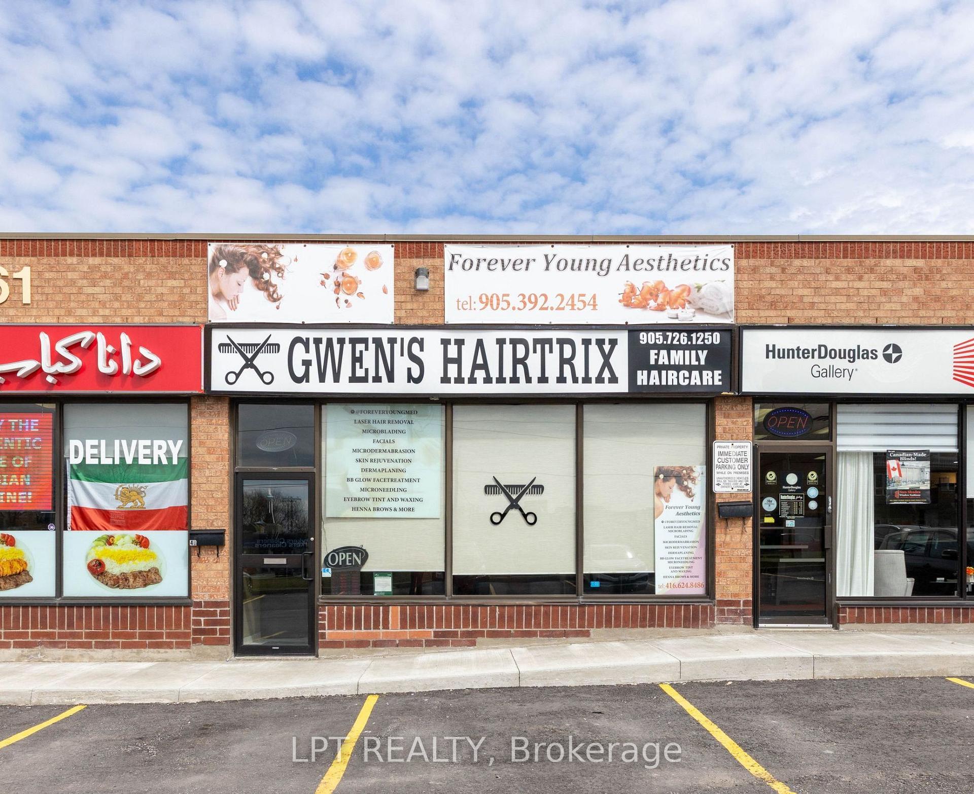 3 - 15461 Yonge Street, Aurora, ON, exterior
