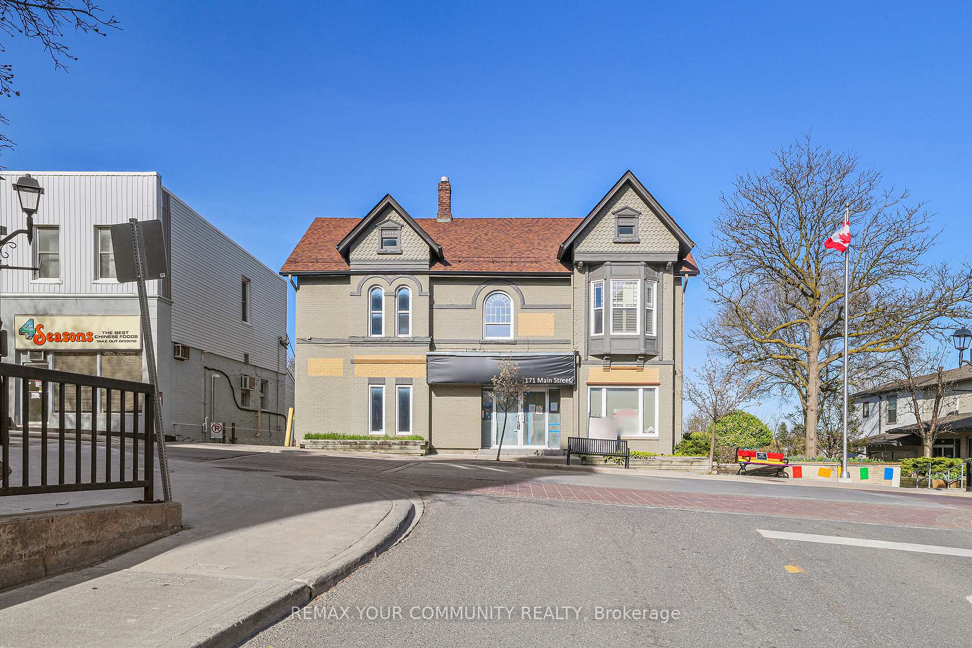 171 Main Street S, Newmarket, ON, exterior