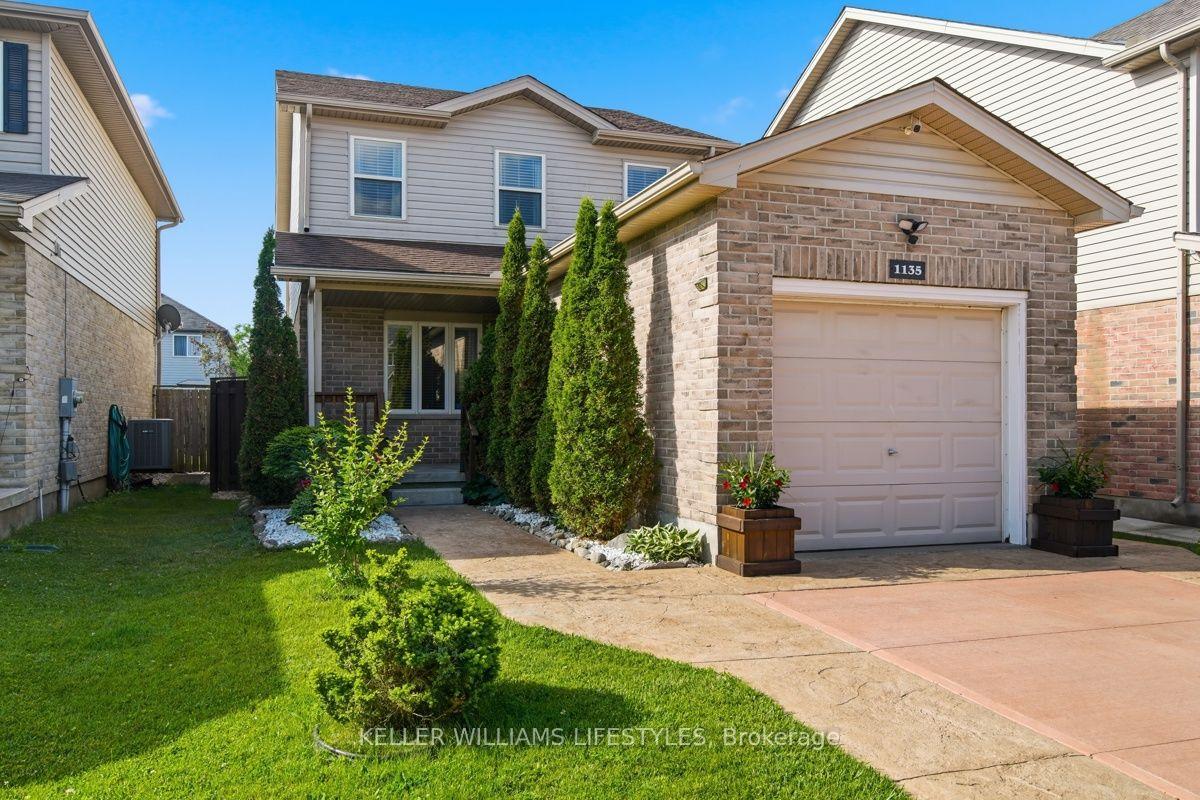 1135 Kimball Crescent, London North, ON, exterior