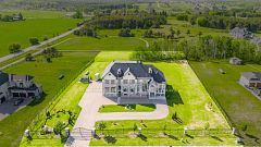 20 Stinson Street, Caledon, ON, exterior