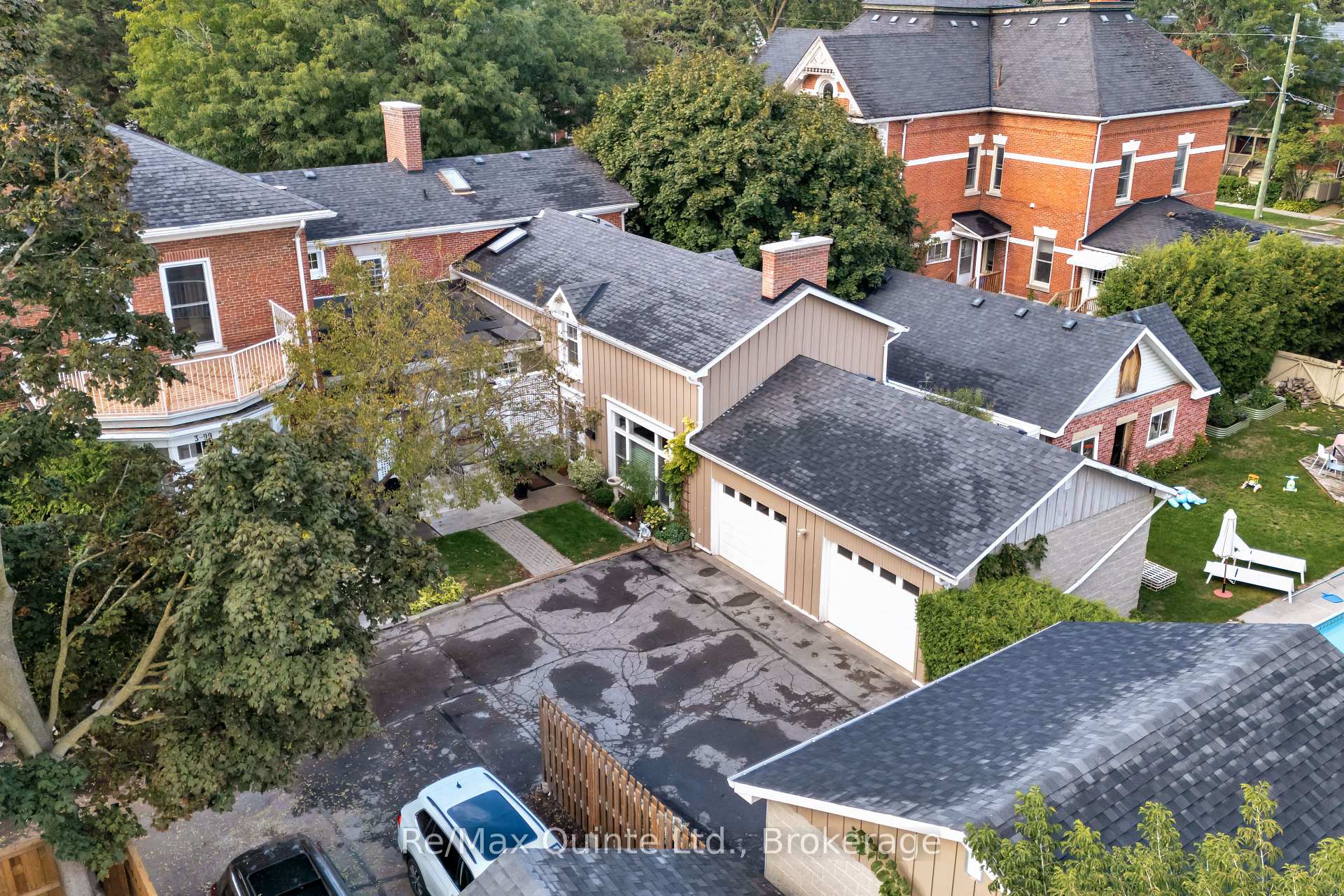 5 - 99 Bridge Street E, Belleville, ON, exterior