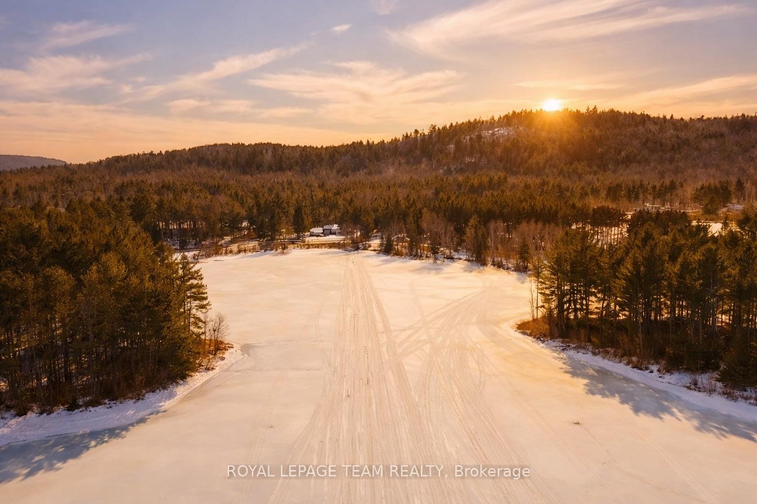 1855 Old Barry's Bay Road S, Madawaska Valley, ON, exterior