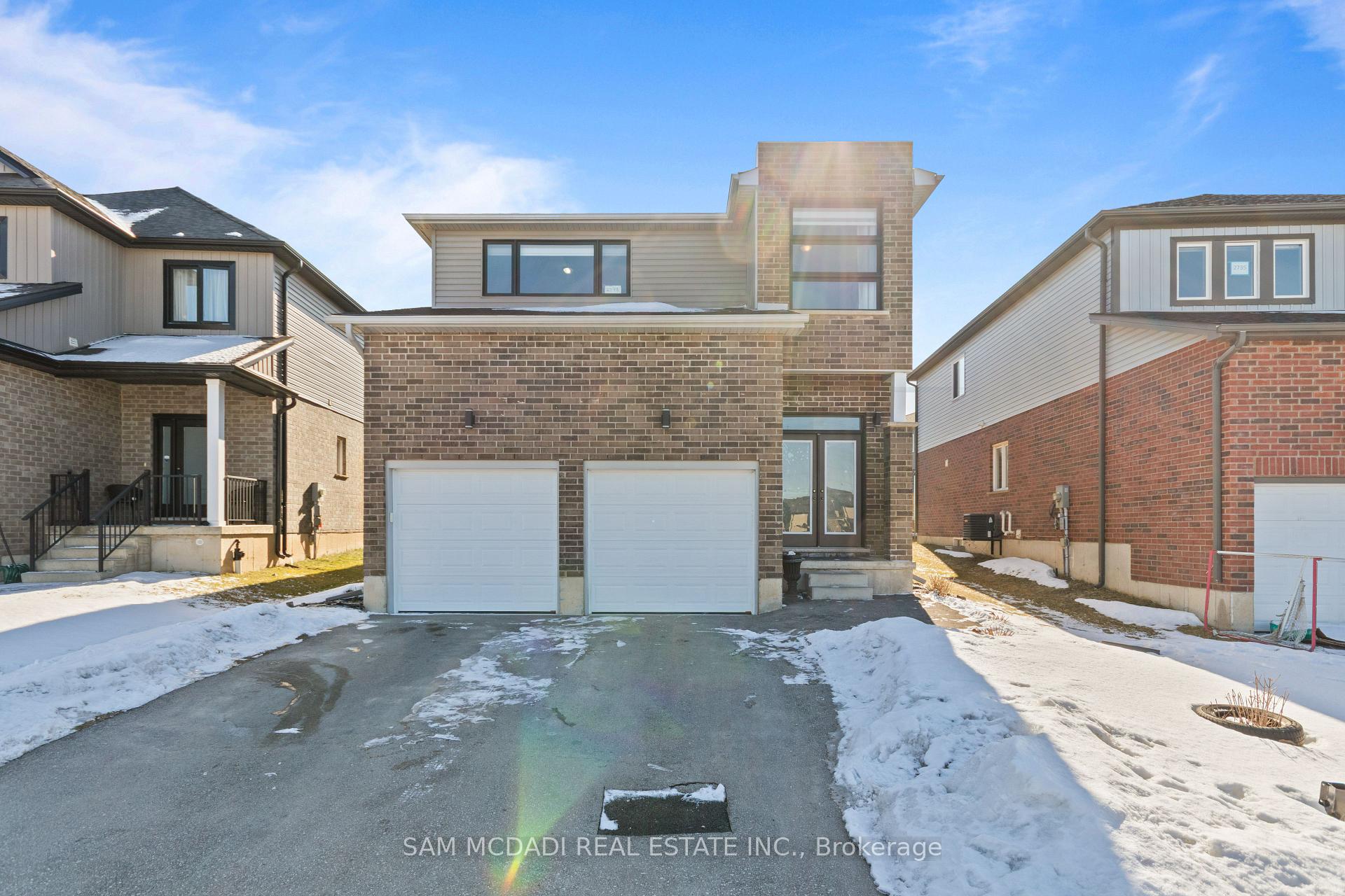2743 Oriole Drive, London South, ON, exterior