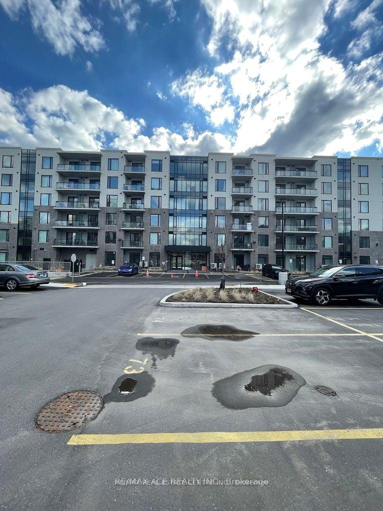 601 - 103 Roger Street, Waterloo, ON, exterior