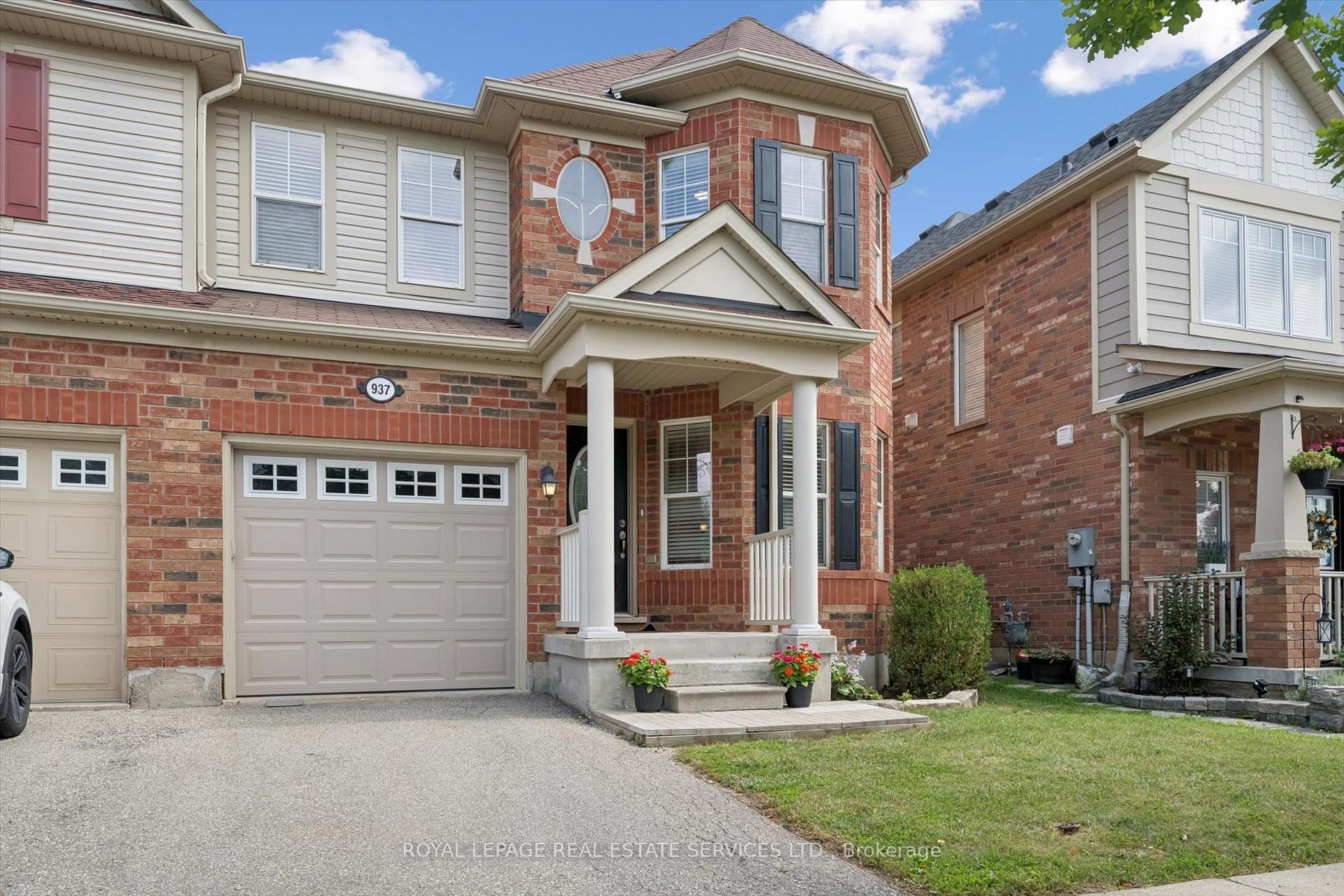 937 Vickerman Way, Milton, ON, exterior
