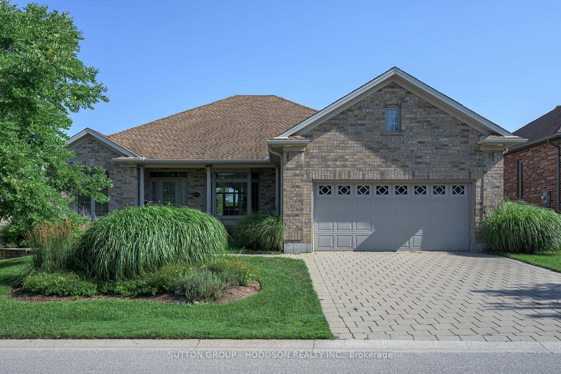2304 Jack Nash Drive, London South, ON, exterior
