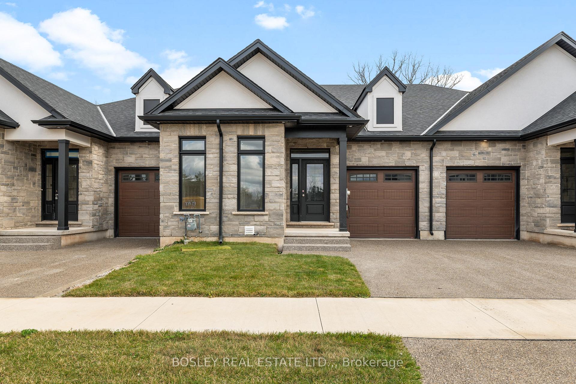 514 ROYAL RIDGE Drive, Fort Erie, ON, exterior