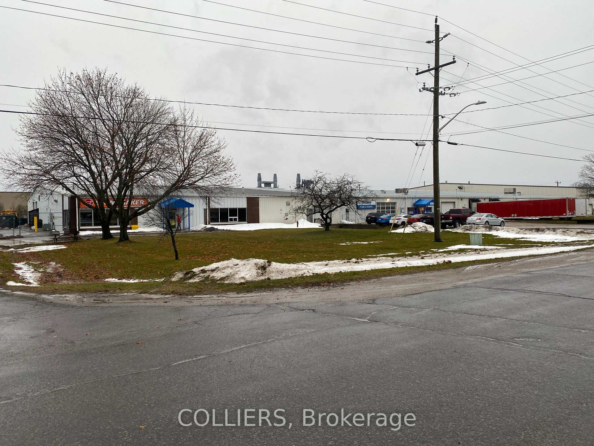 1 - 2021 Rogers Road, Perth, ON, exterior