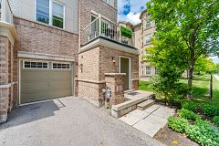 153 - 165 Hampshire Way, Milton, ON, exterior