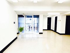 300 - 226 Bathurst Street, Toronto C01, ON, exterior