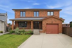 18 Marcel Place, Hamilton, ON, exterior