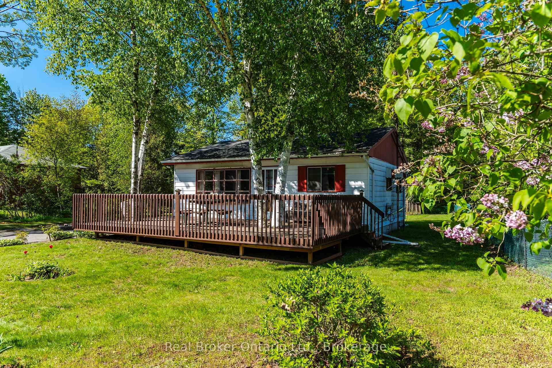 24 Poplar Drive, Tiny, ON, exterior