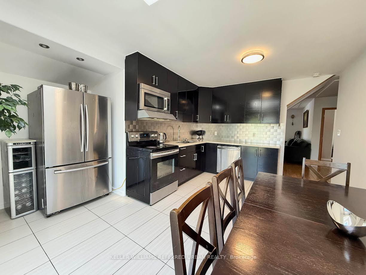 6 Elmhurst Drive, Toronto W10, ON, exterior