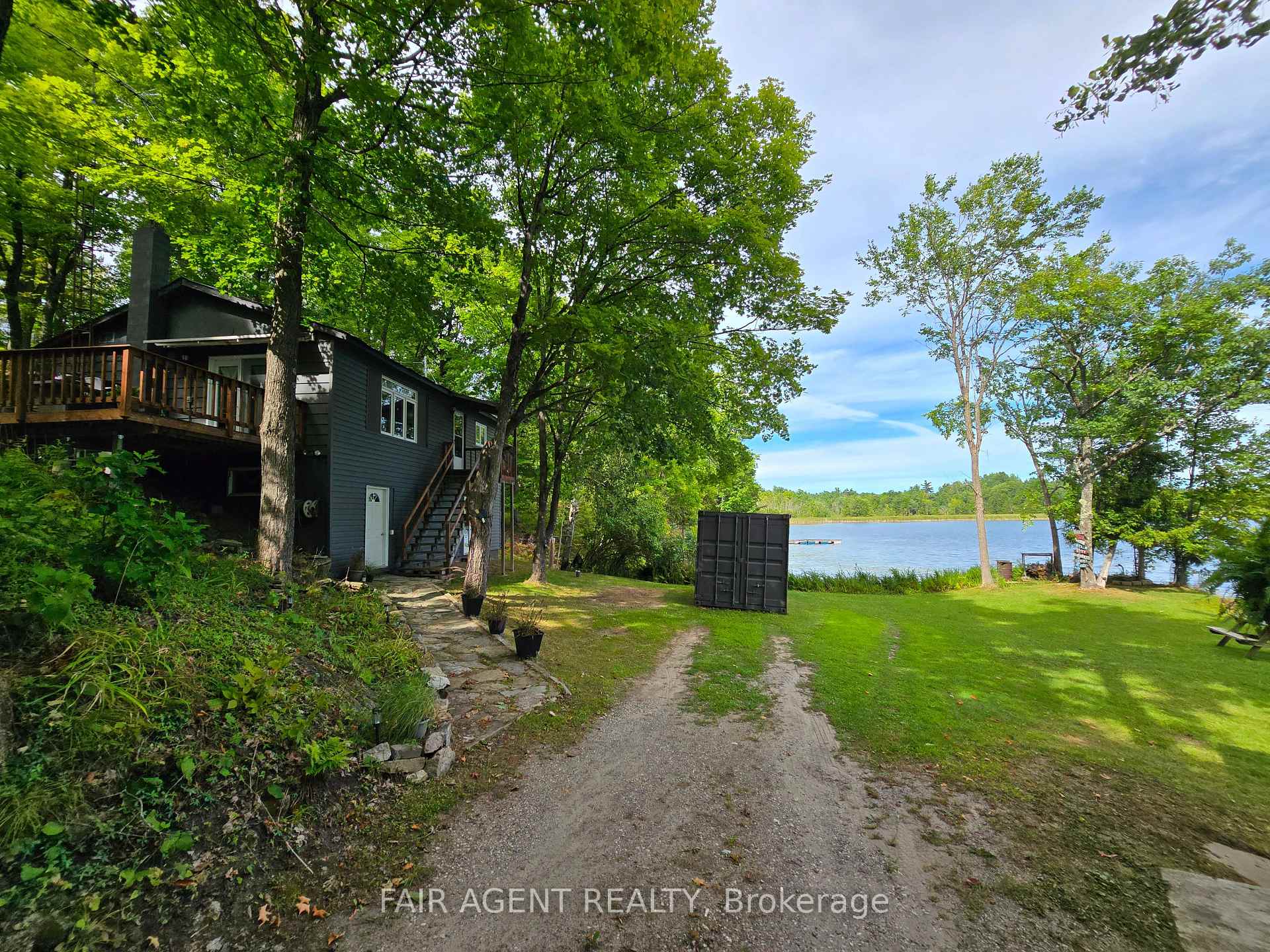 510 CHERIE HILL Lane, Tay Valley, ON, exterior