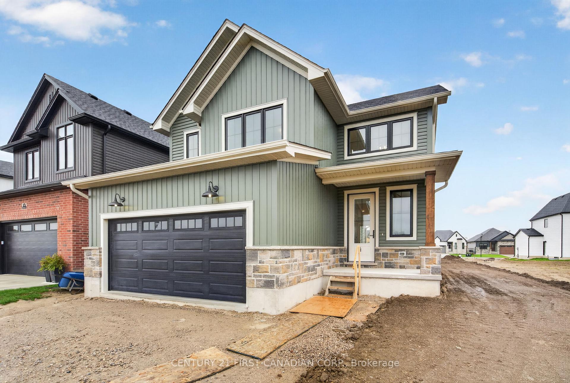 107 Sheldabren Street, North Middlesex, ON, exterior