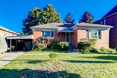 349 Horsham Avenue, Toronto C07, ON, exterior