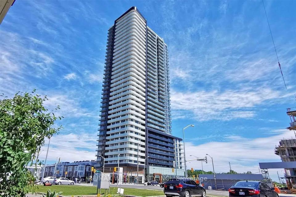 301 - 7895 Jane Street, Vaughan, ON, exterior