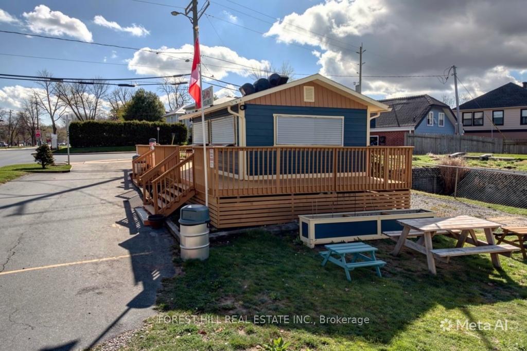 106 Broadway Street W, Merrickville-Wolford, ON, exterior