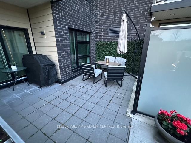 101 - 555 William Graham Drive, Aurora, ON, exterior