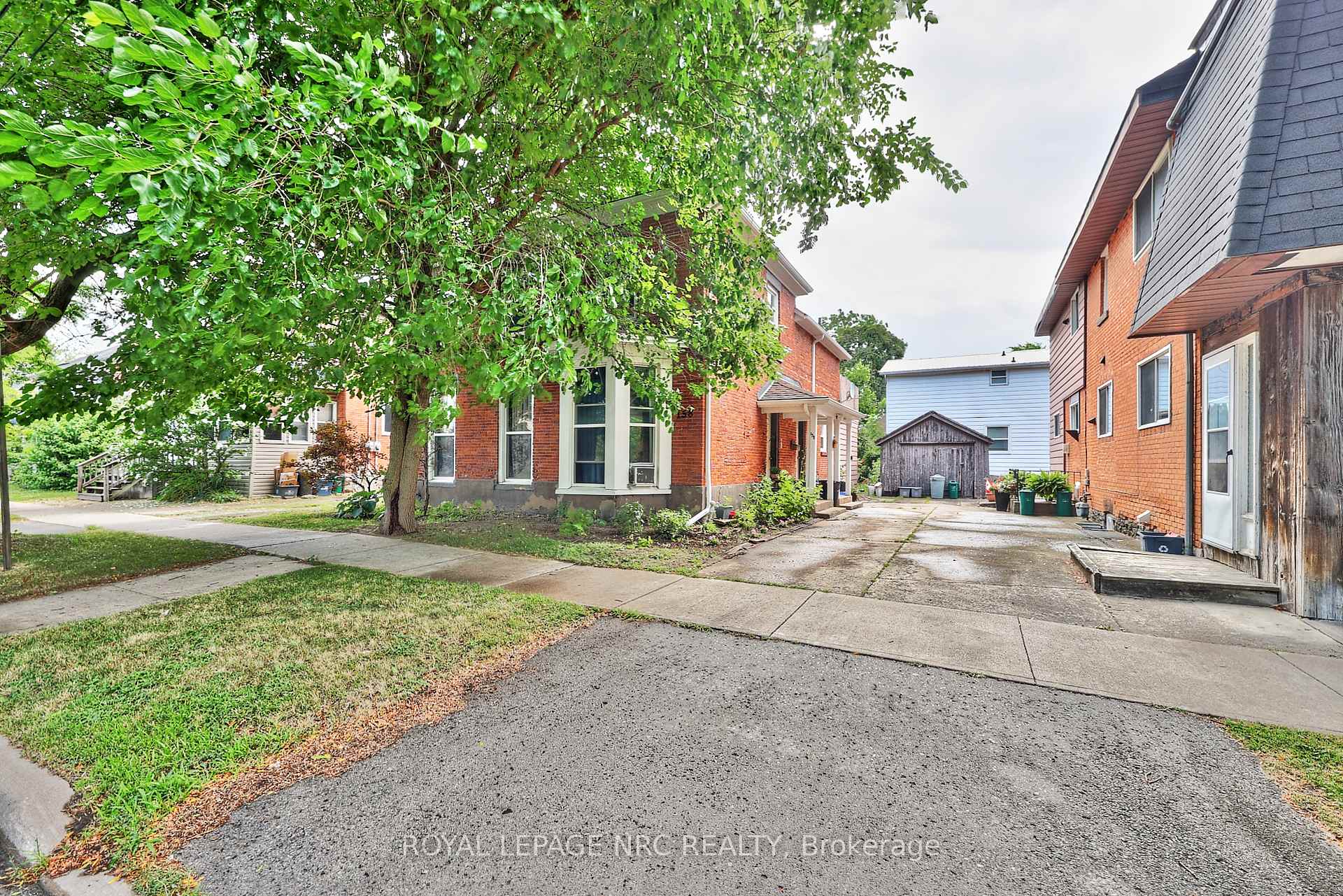 158 Lake Street, St. Catharines, ON, exterior