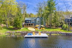 2787 Muskoka 118 Road W, Muskoka Lakes, ON, exterior