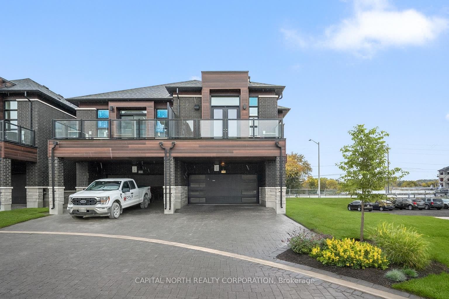2 - 21 Harold Wilson Lane, Richmond Hill, ON, exterior