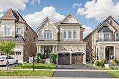 211 Touch Gold Crescent, Aurora, ON, exterior