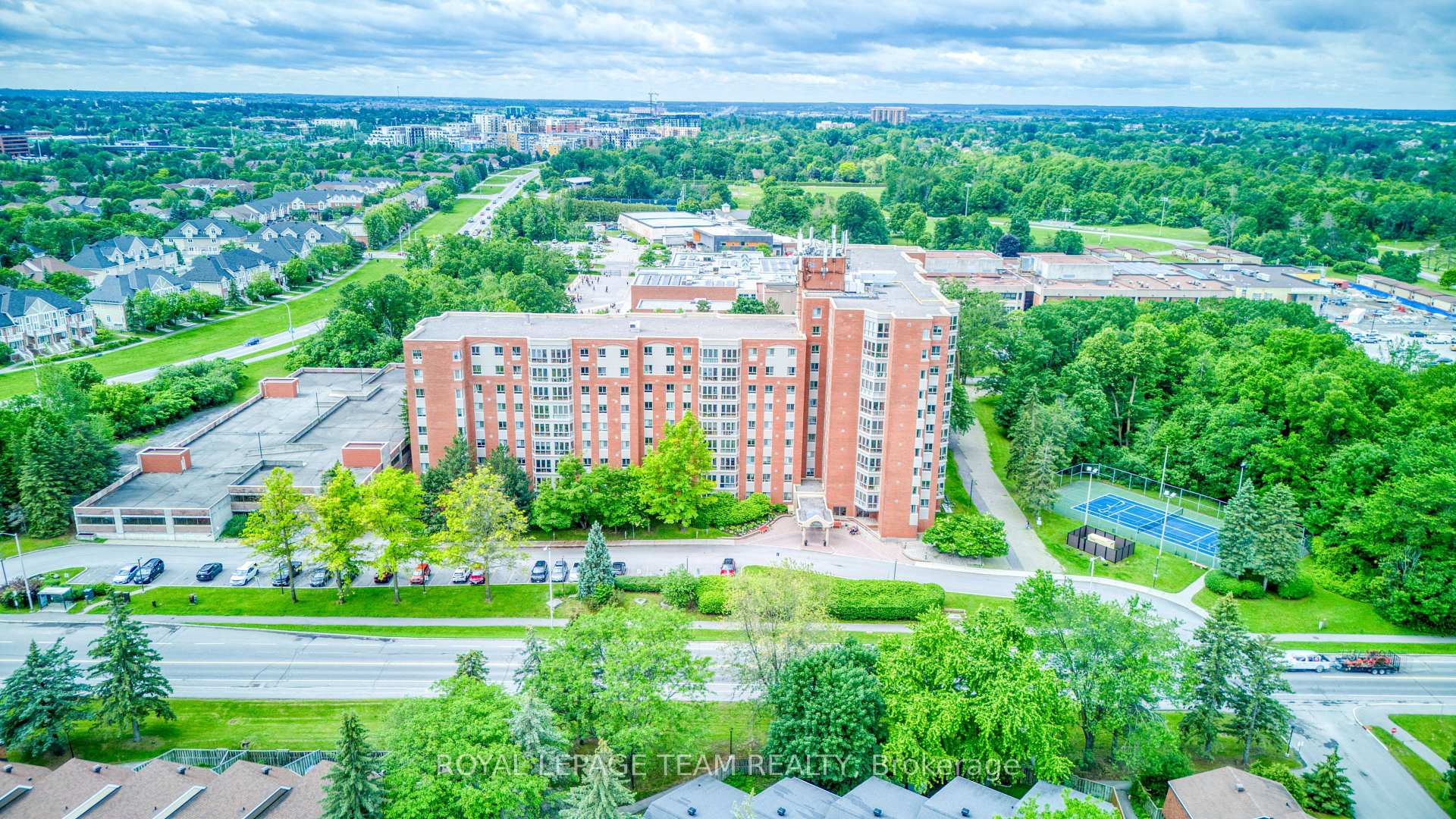 401 - 960 Teron Road, Kanata, ON, exterior