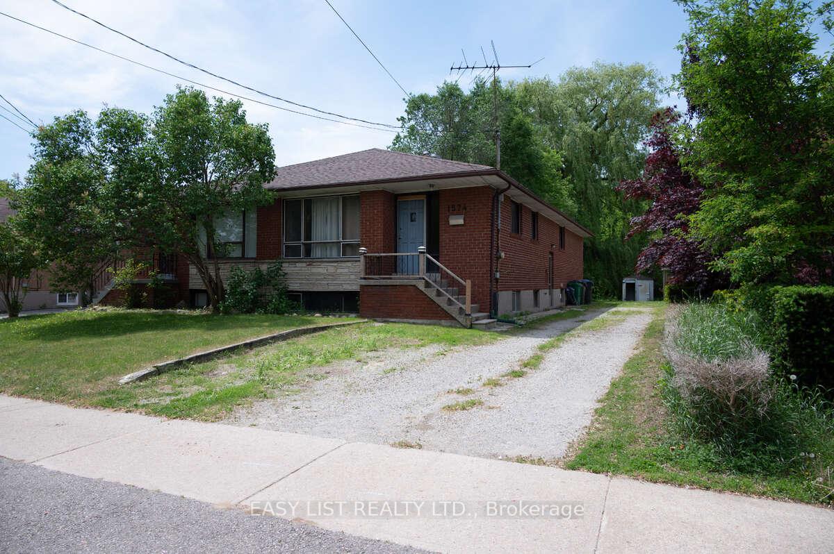 1574 Northmount Avenue, Mississauga, ON, exterior