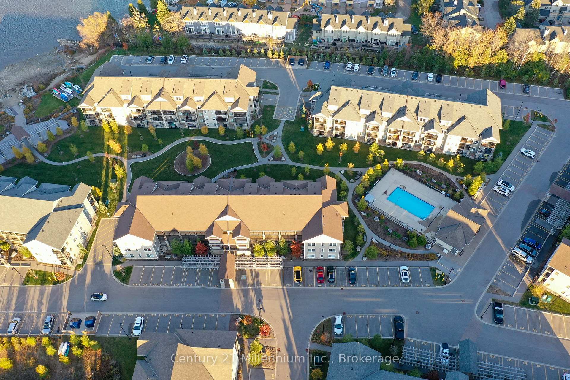 307 - 6 Anchorage Crescent, Collingwood, ON, exterior