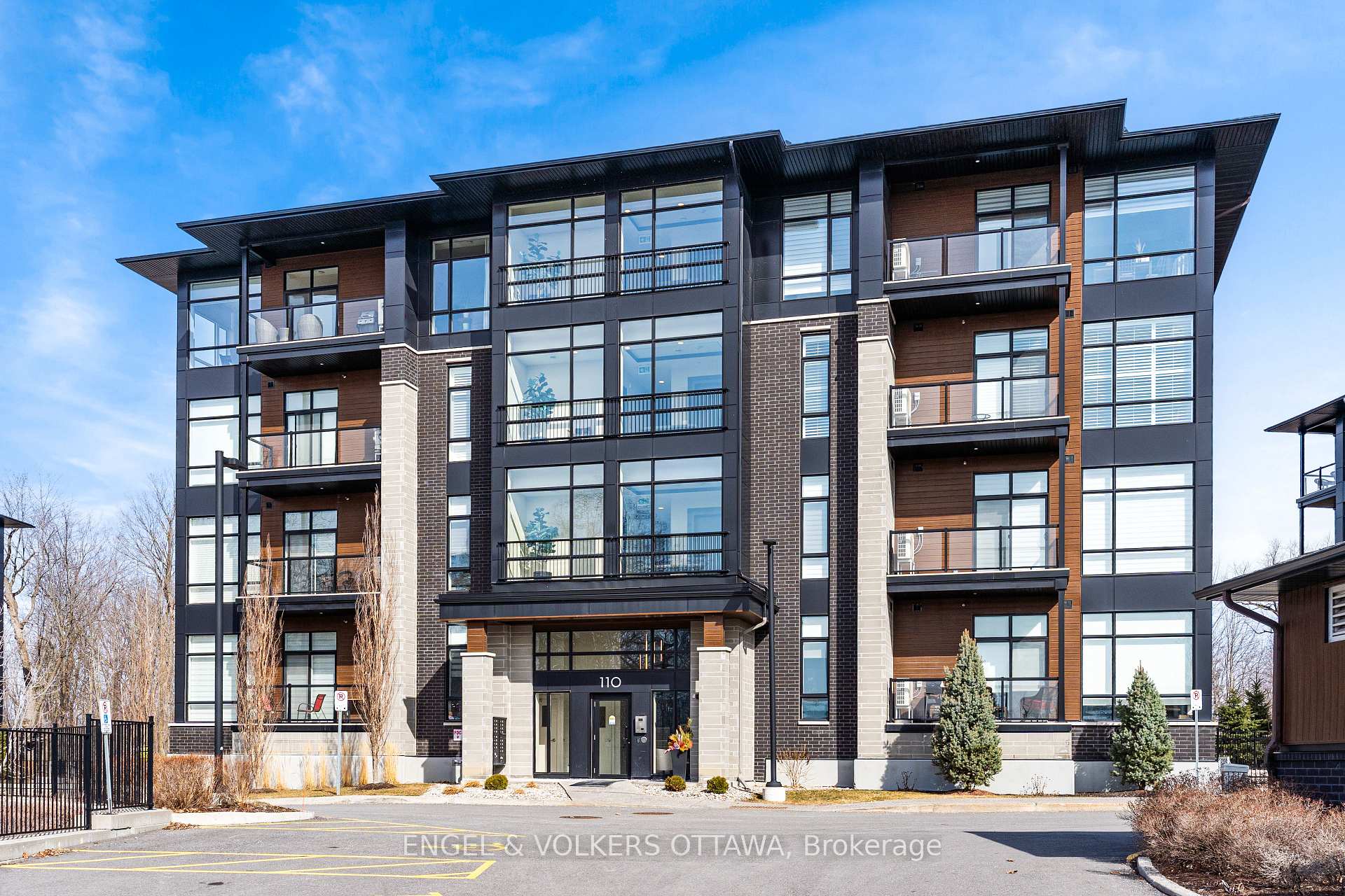 402 - 110 Cortile Private, Blossom Park - Airport and Area, ON, exterior