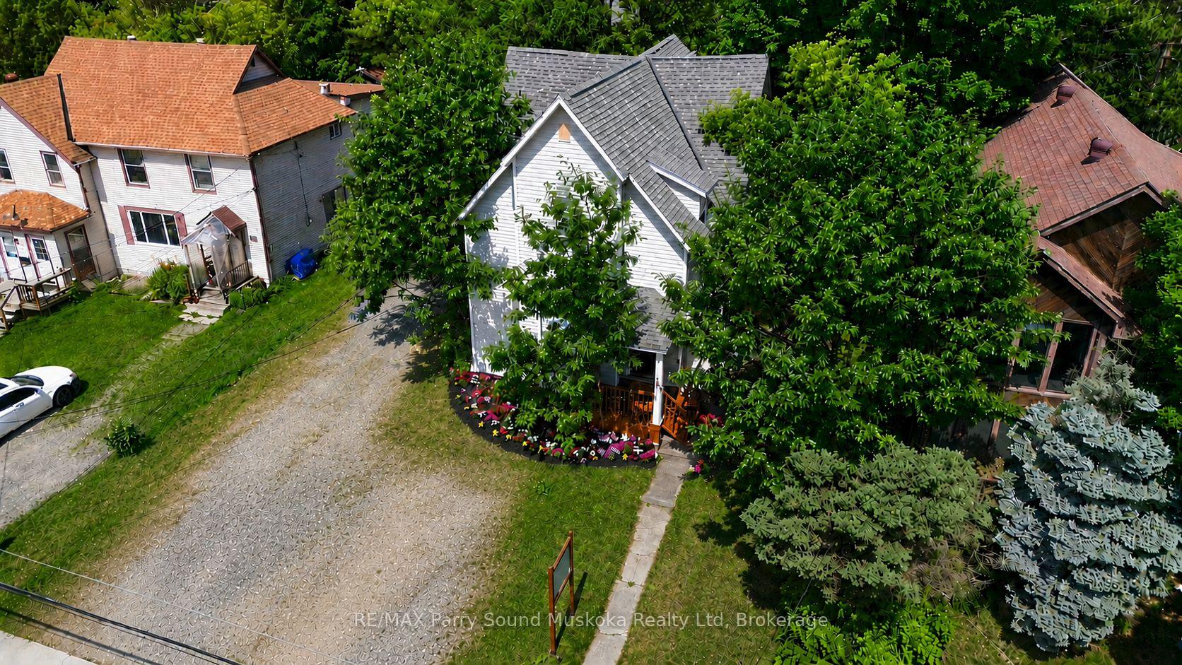 18 William Street, Parry Sound, ON, exterior