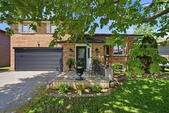 32 Andrew Drive, Kawartha Lakes, ON, exterior