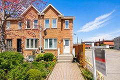 2138 Eglinton Avenue W, Toronto W04, ON, exterior