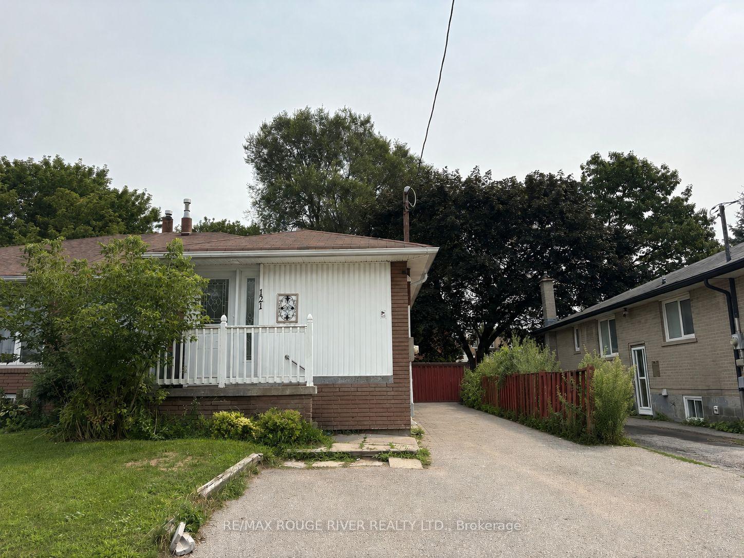 2, Lower - 121 Lupin Drive, Whitby, ON, exterior