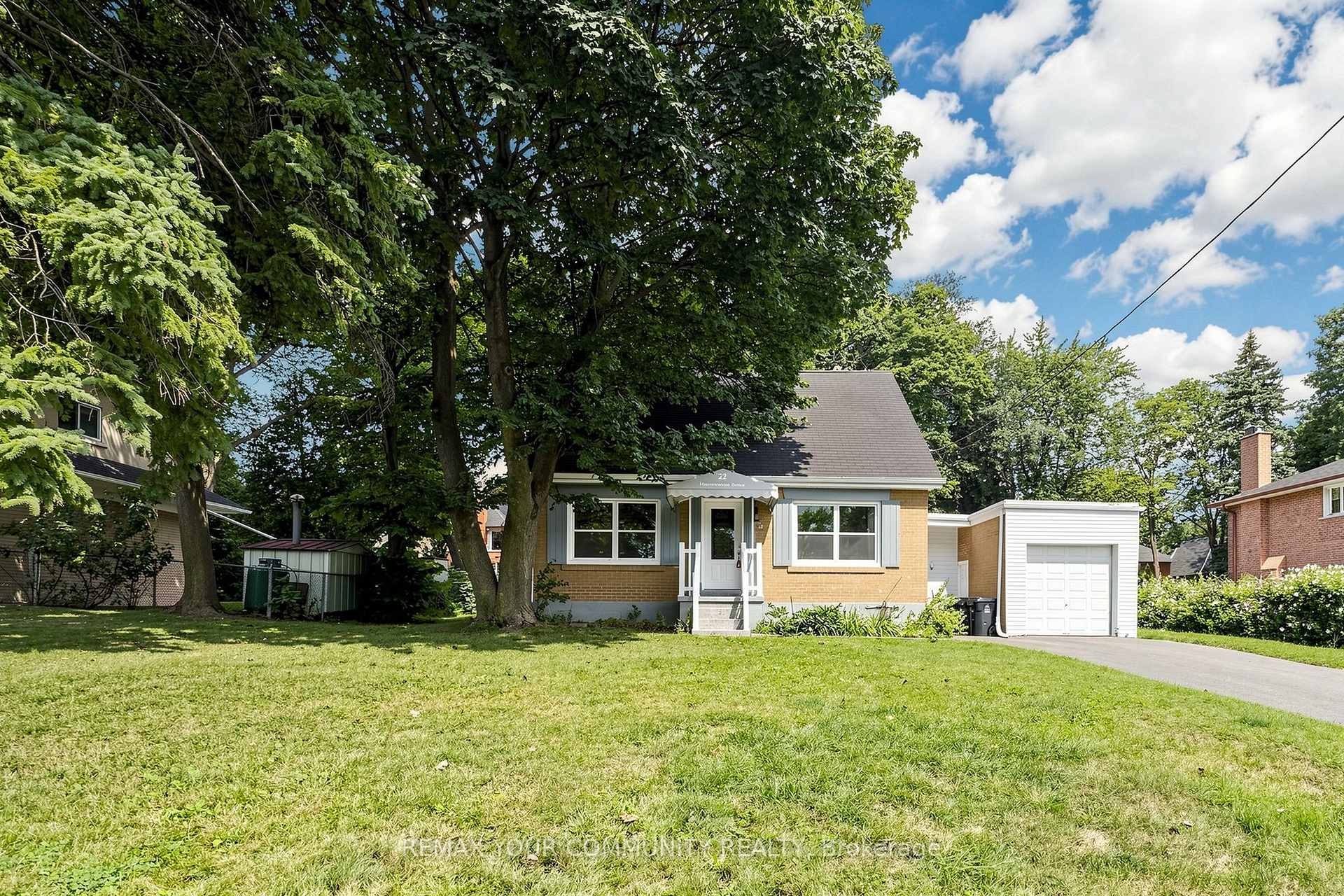 22 HAVENRIDGE Drive, Toronto W09, ON, exterior