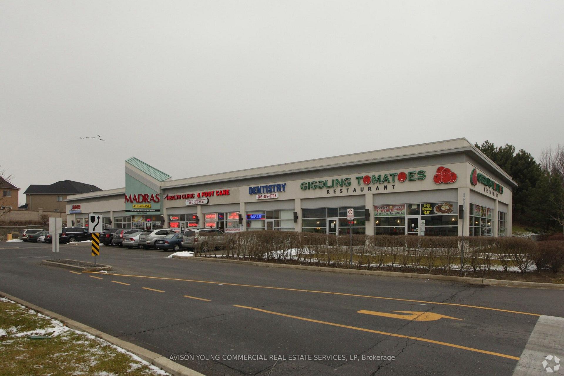 7 - 2280 Bovaird Drive E, Brampton, ON, exterior