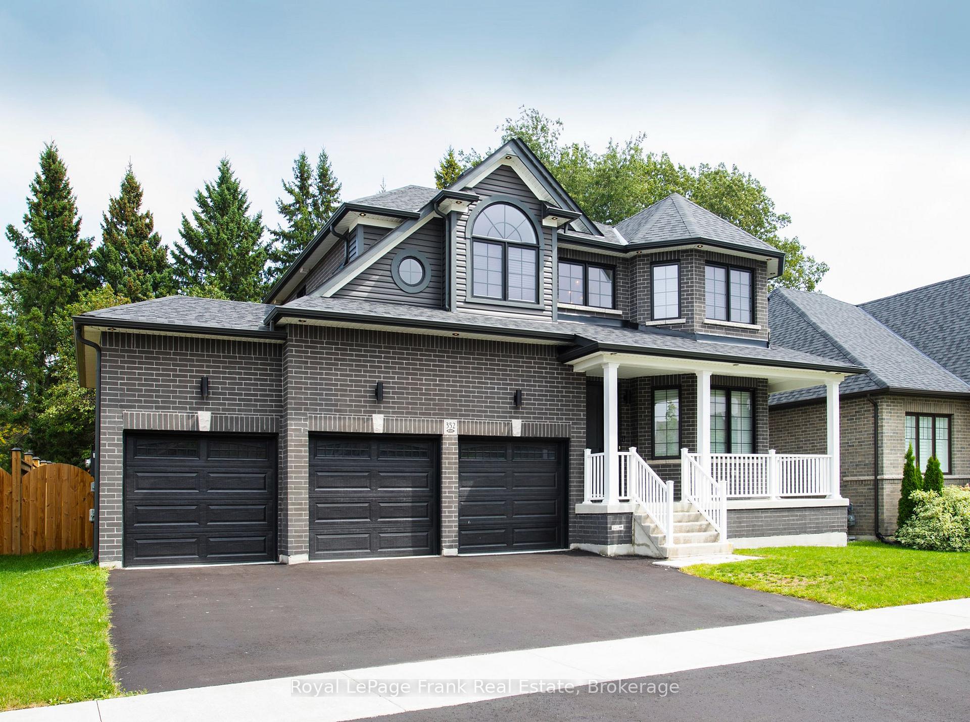 352 Northglen Boulevard, Clarington, ON, exterior