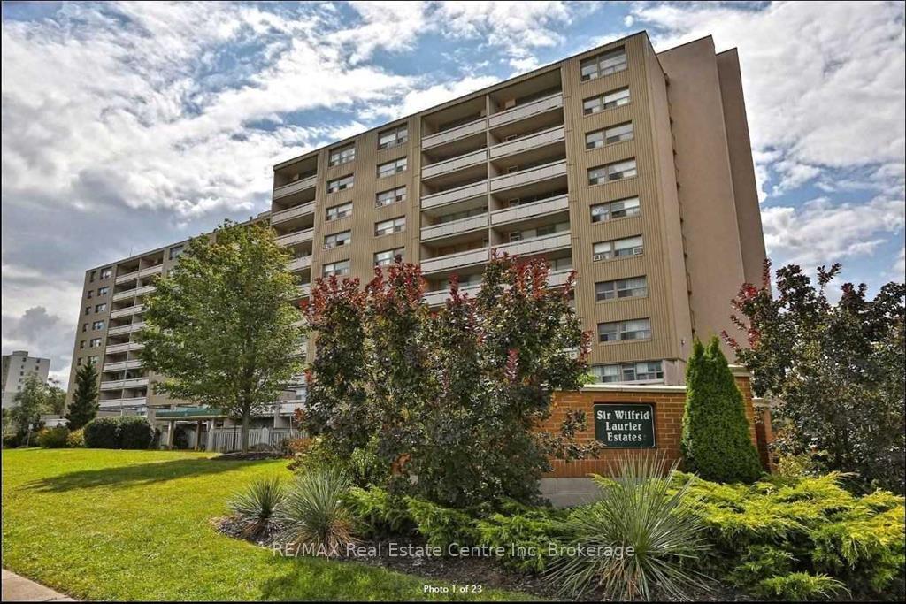 17 - 15 Albright Road N, Hamilton, ON, exterior