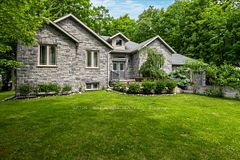 79 Forest Circle, Tiny, ON, exterior