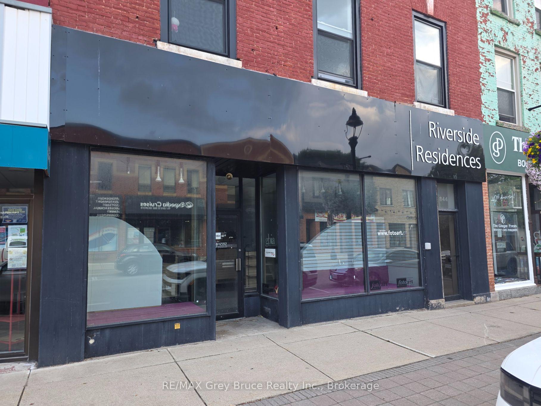 842 2nd Avenue E, Owen Sound, ON, exterior
