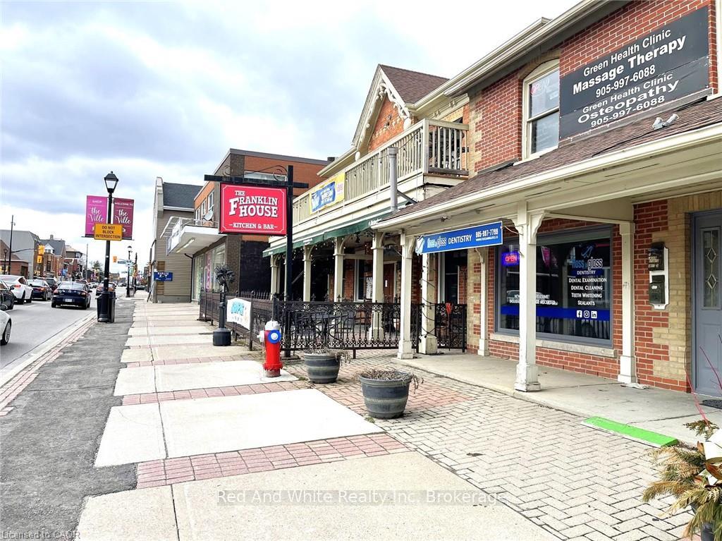 265 Queen Street S, Mississauga, ON, exterior