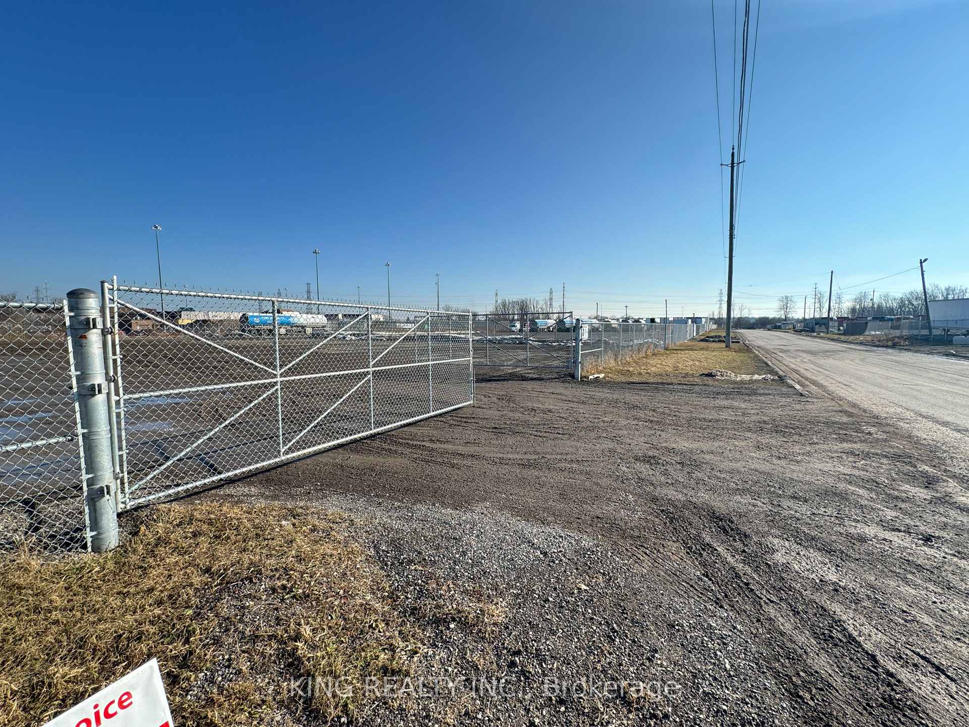 Lot 33 - 100 Shamrock Road, London South, ON, exterior