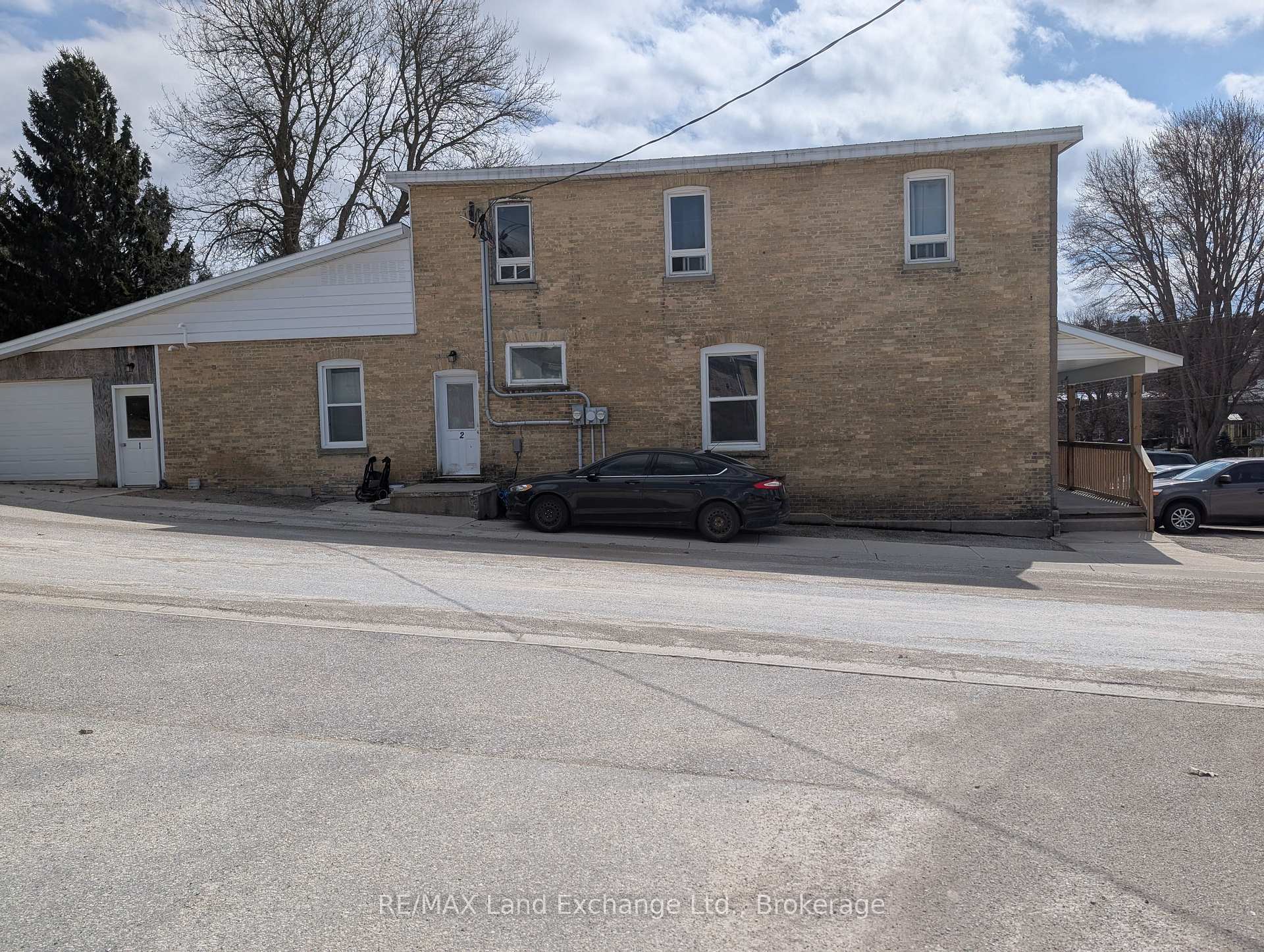 12 Clinton Street S, South Bruce, ON, exterior