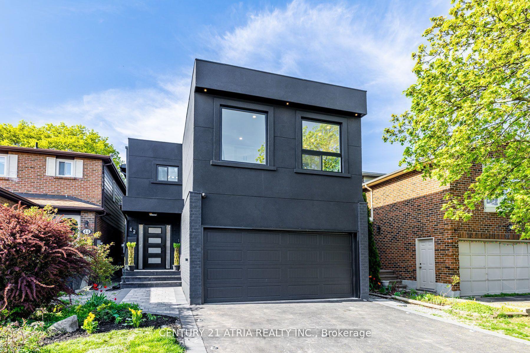 42 Coventry Court, Richmond Hill, ON, exterior