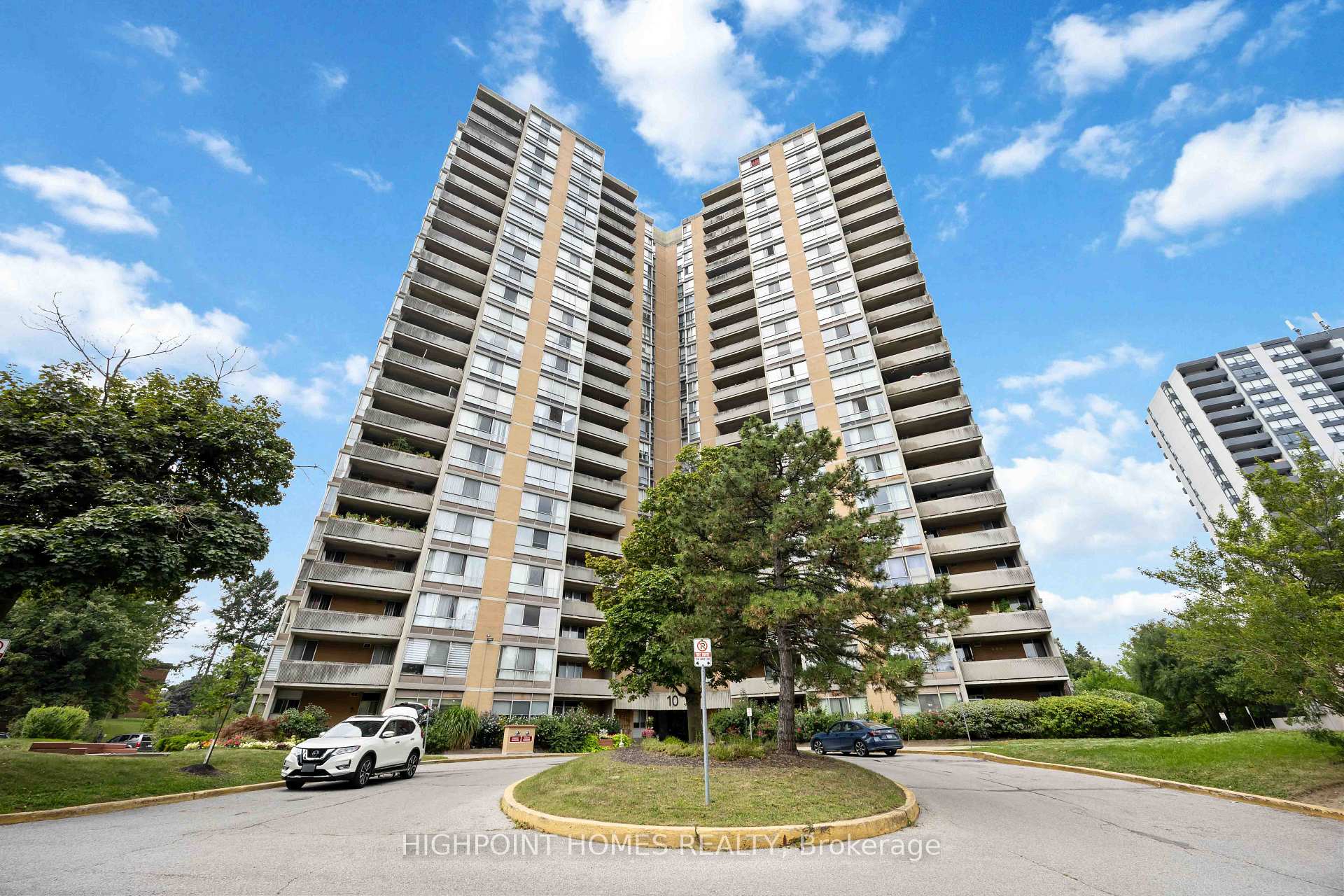 109 - 10 Martha Eaton Way, Toronto W04, ON, exterior