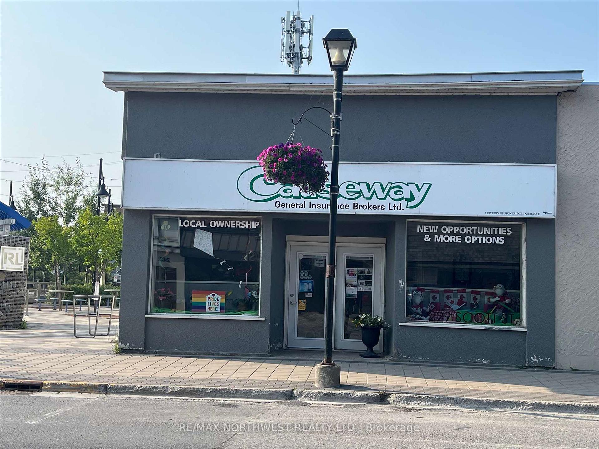 229 Scott St., Fort Frances, ON, exterior