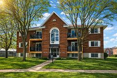 106 - 565 Greenfield Avenue, Kitchener, ON, exterior