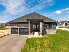 116 Laurens Lane, Georgian Bluffs, ON, exterior