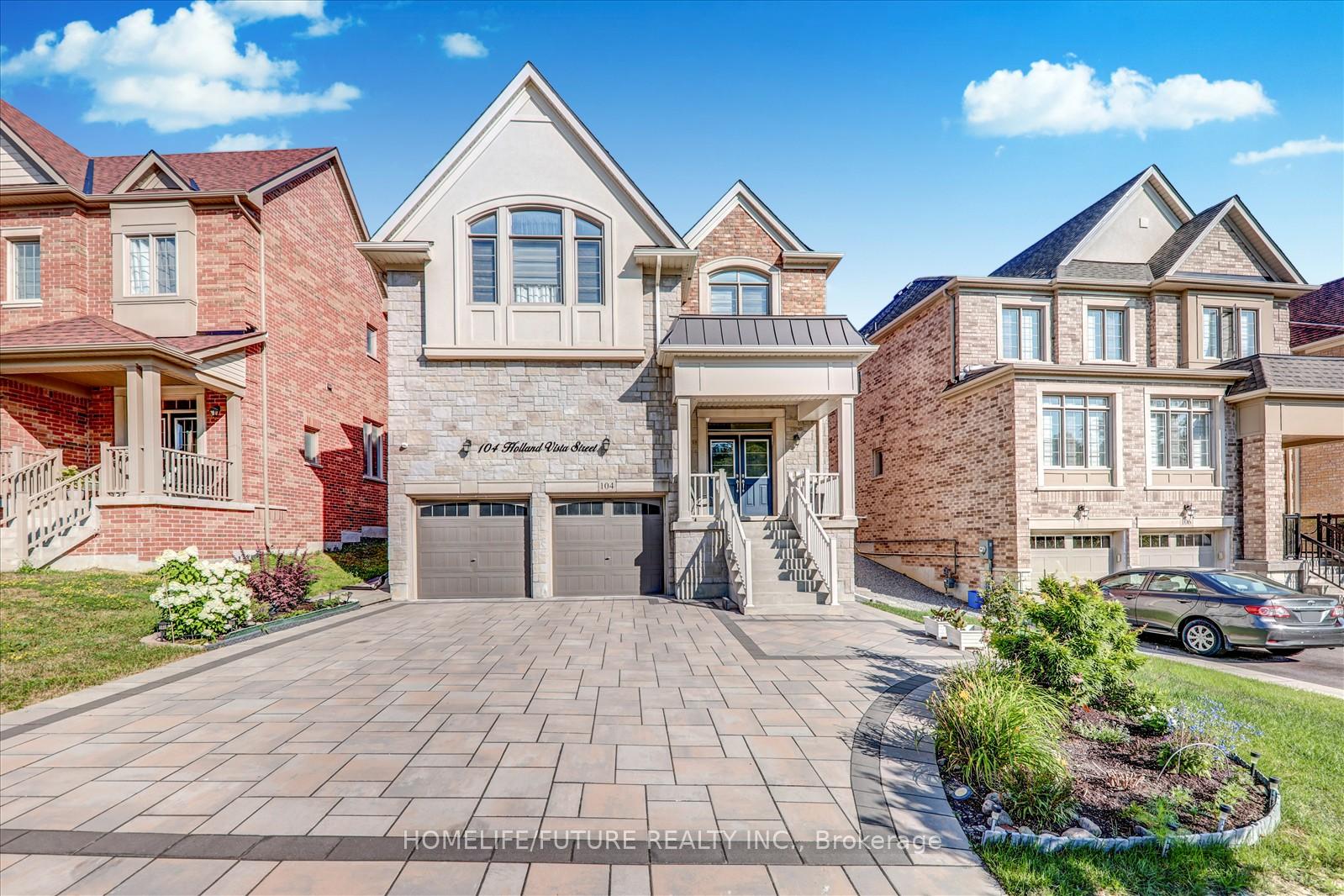 104 Holland Vista Street, East Gwillimbury, ON, exterior